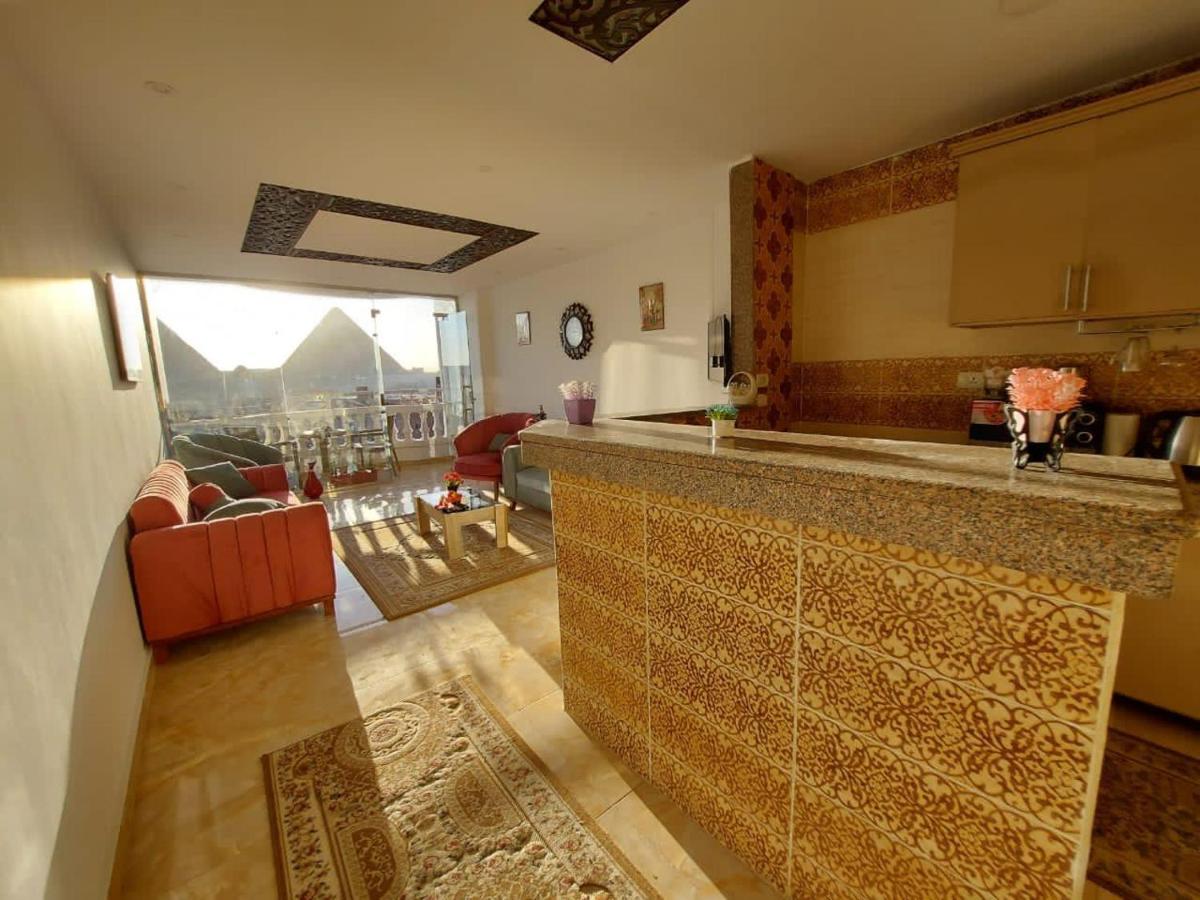Full Pyramids View Apartment With Balcony For 8 P Kafret el-Gabal المظهر الخارجي الصورة