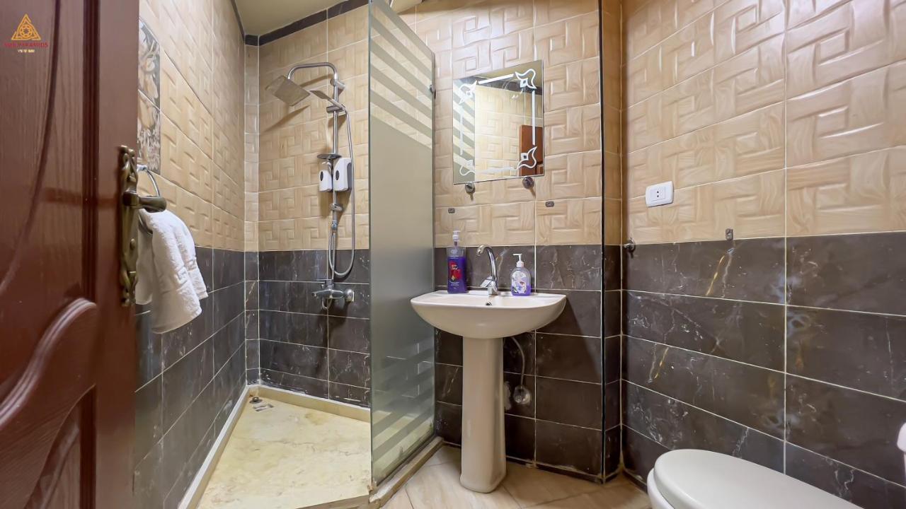 Full Pyramids View Apartment With Balcony For 8 P Kafret el-Gabal المظهر الخارجي الصورة