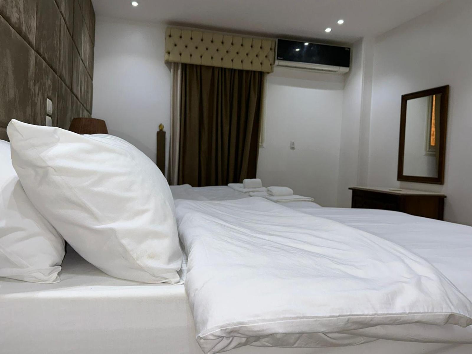 Full Pyramids View Apartment With Balcony For 8 P Kafret el-Gabal المظهر الخارجي الصورة
