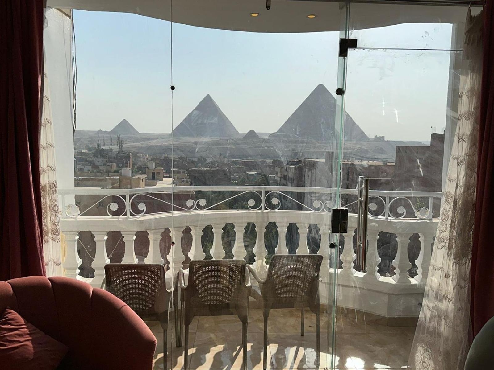 Full Pyramids View Apartment With Balcony For 8 P Kafret el-Gabal المظهر الخارجي الصورة